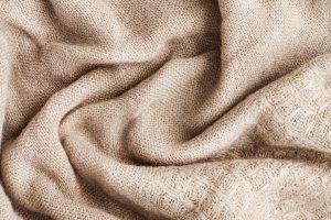 Soin rebozo bien être à Fréjus - intervention de Ostéopathe - Tiffany LEVIS